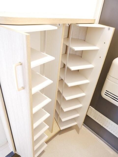 グローバル  玄関