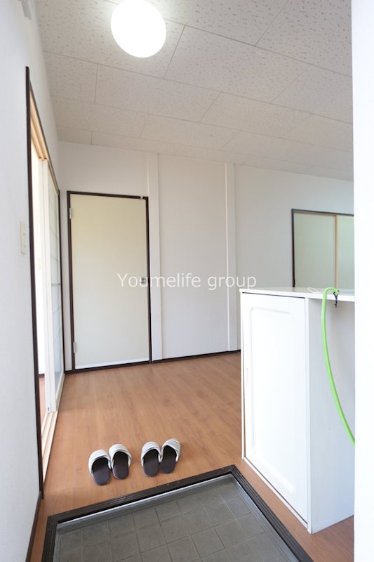 メゾン蓮正寺 玄関