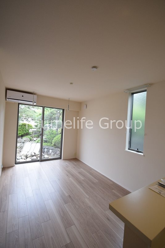 リバージュ元町Ⅱ リビング