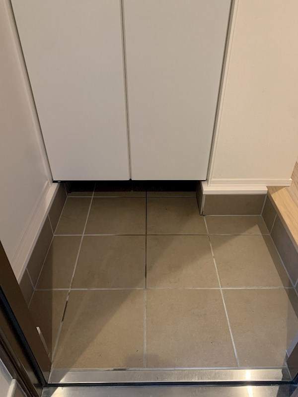 リバージュ元町Ⅰ 玄関