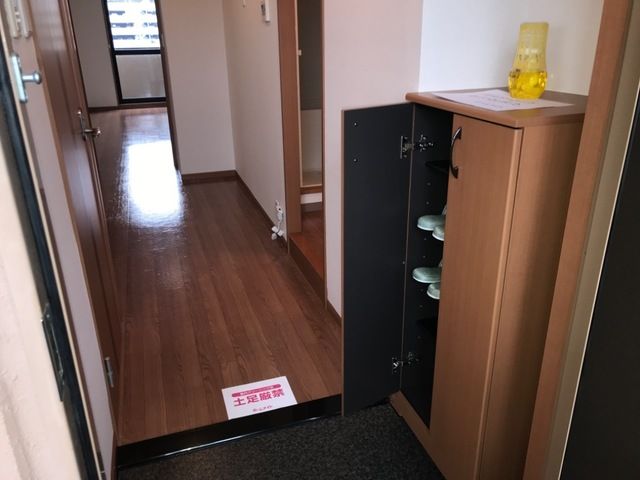 パラシオン平塚 玄関