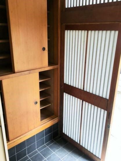 新久荘 玄関