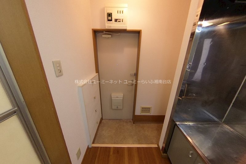 シルヴァン湘南 玄関