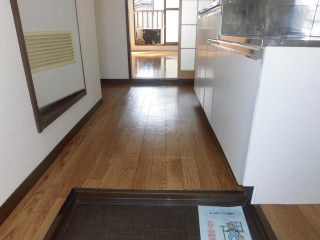 ファミーユISEHARA　B棟 玄関