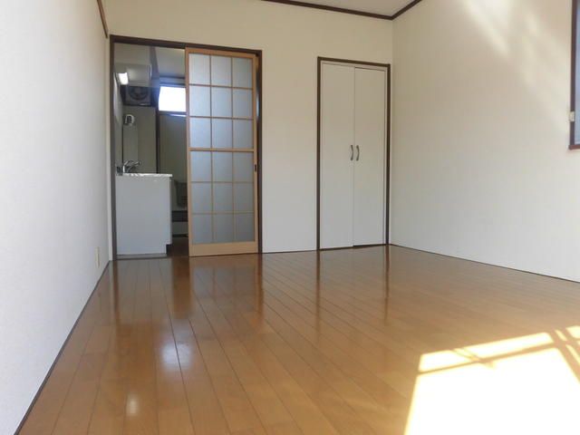 ファミーユISEHARA　B棟 ベッドルーム