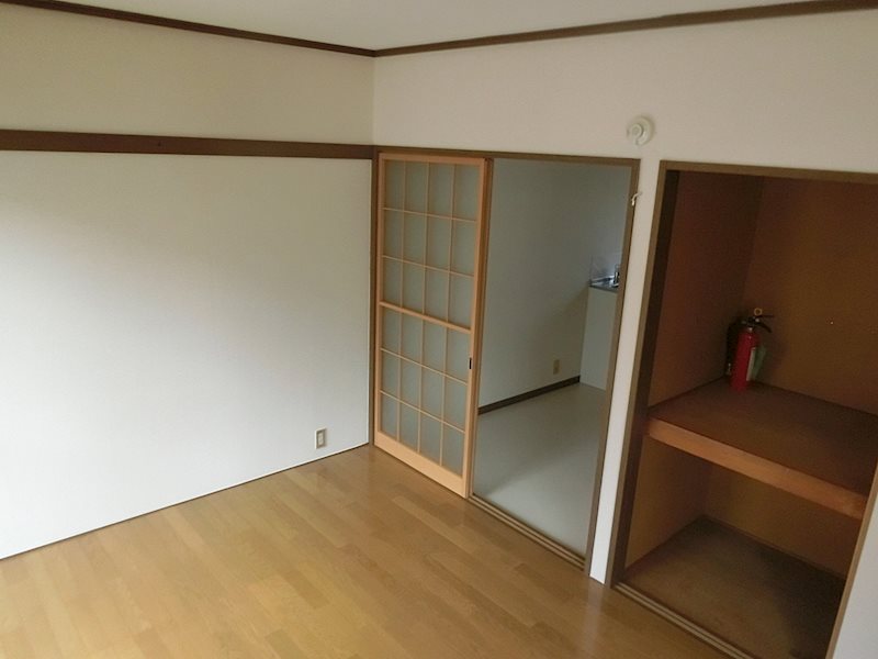 ファミーユ菅野 リビング