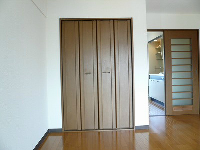 メゾン・プチルーナ ベッドルーム