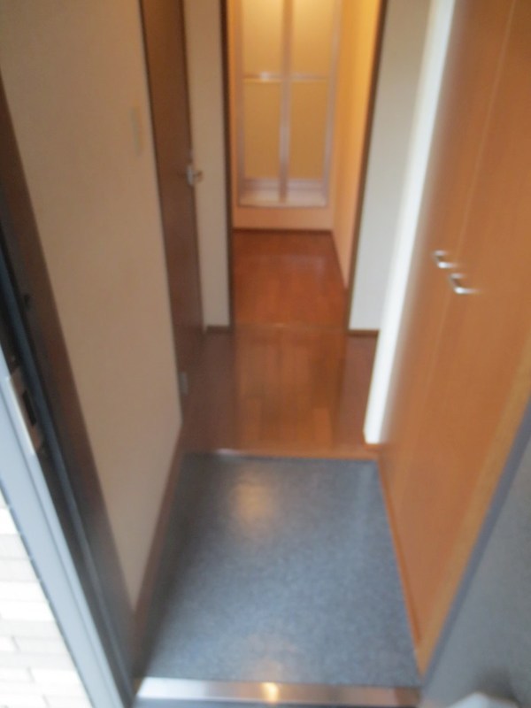 ラ・リベルテ 玄関