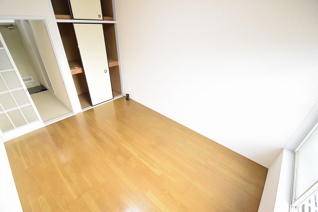 英ハイツ ベッドルーム