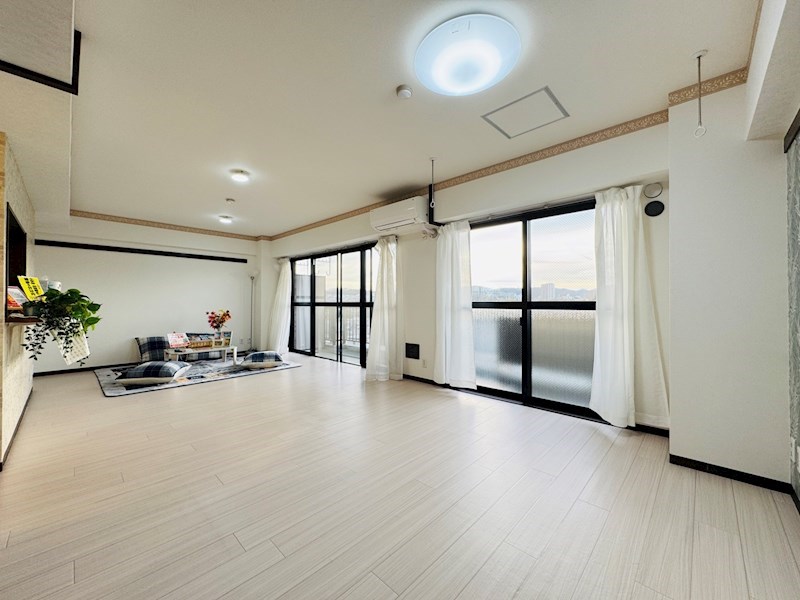 グランドエンブレム秦野 リビング