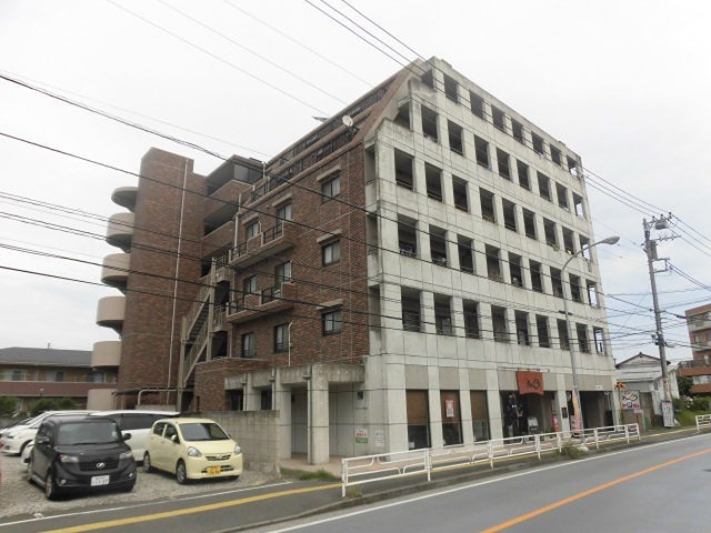 ラルジュ本郷台 302号室 外観