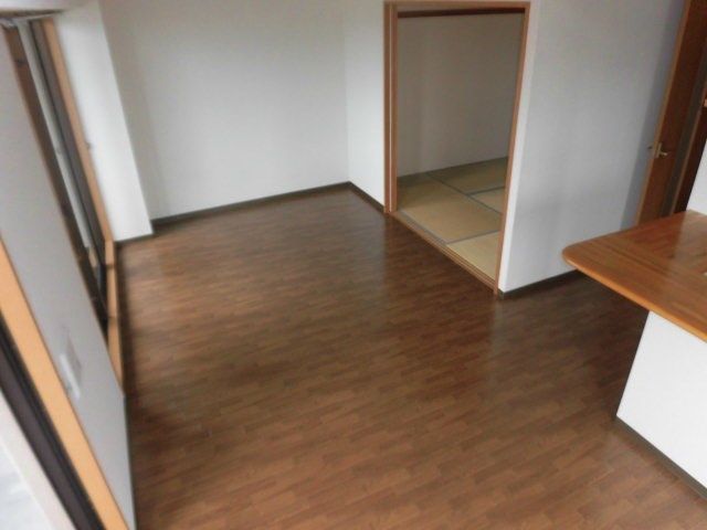 ラルジュ本郷台 ベッドルーム