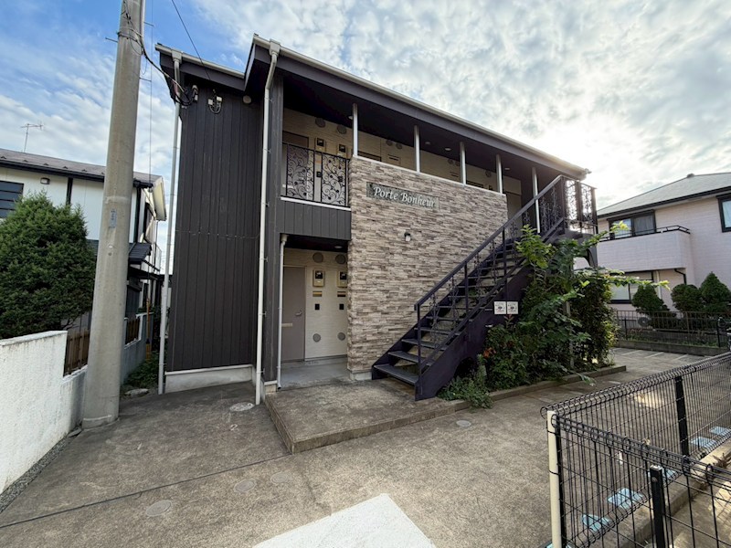Porte Bonheur 201号室 外観