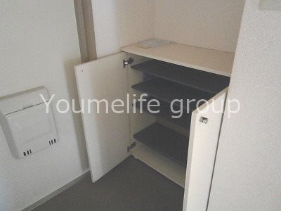 メゾンアイ 玄関