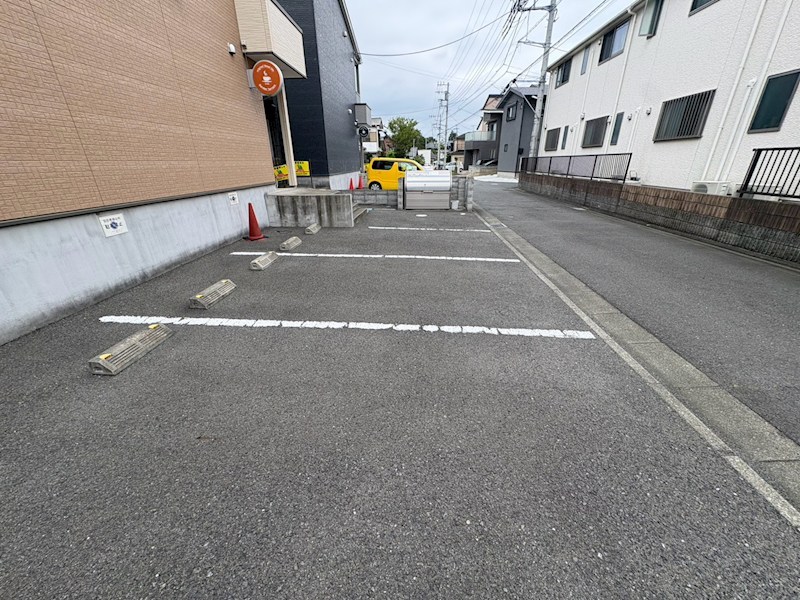 ガーデンテラス 駐車場