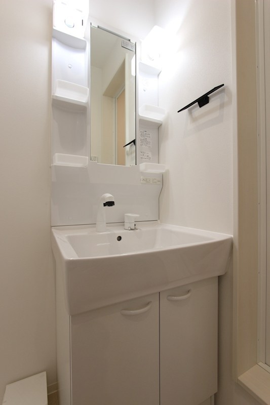 モナ・ローベル その他2