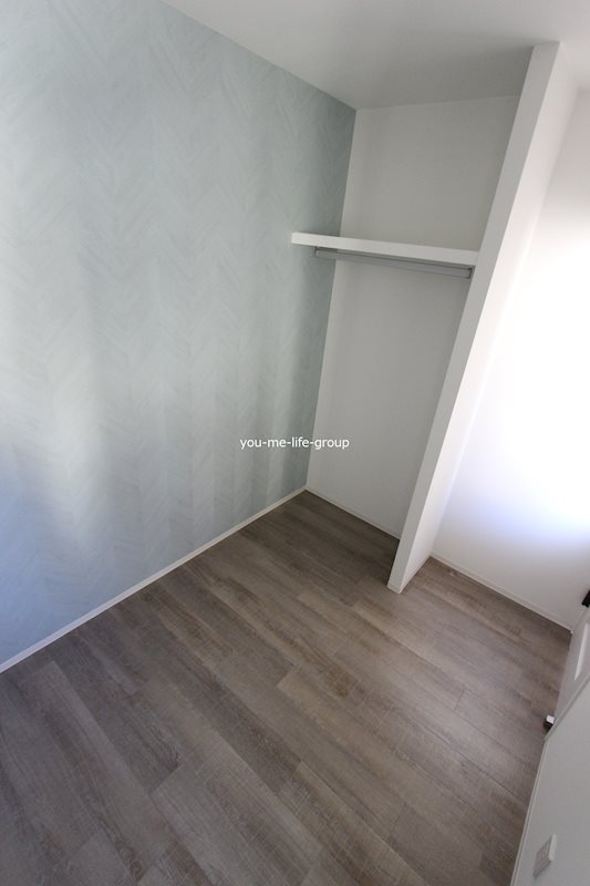 モナ・ローベル ベッドルーム