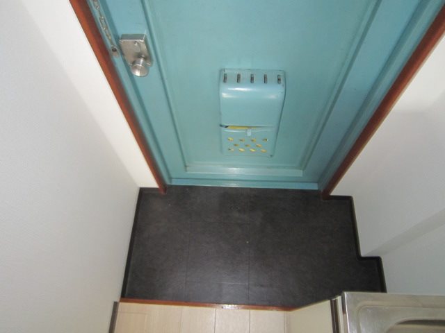 メゾン・ド・ブラン東海大学前 玄関