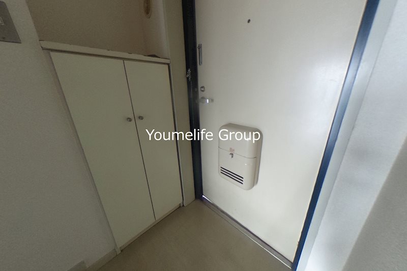 プラーズ追分 玄関