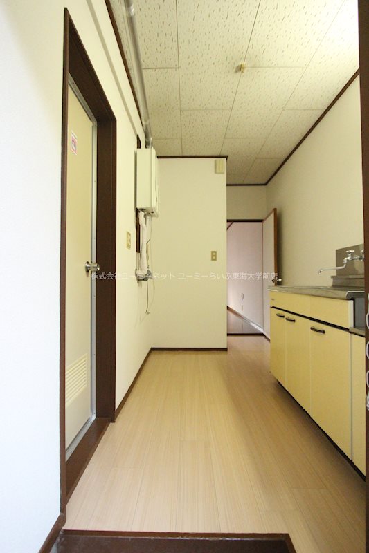 ムツミハイツ 玄関