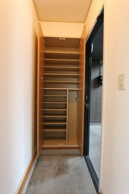 グランシード 玄関