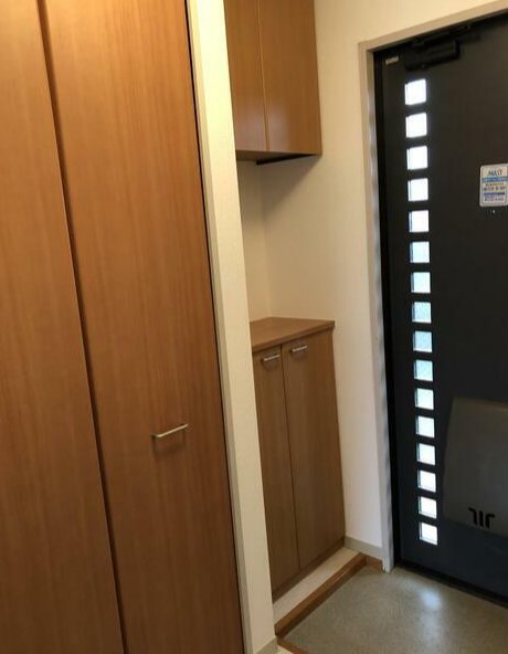 ウエストヴィレッジB 玄関