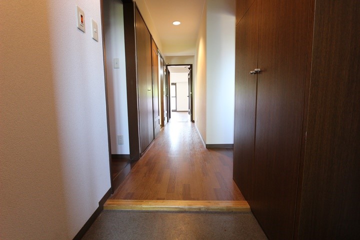オーバーヒルズ弐番館 玄関