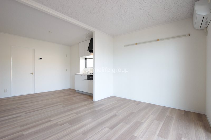 ドミール林 リビング