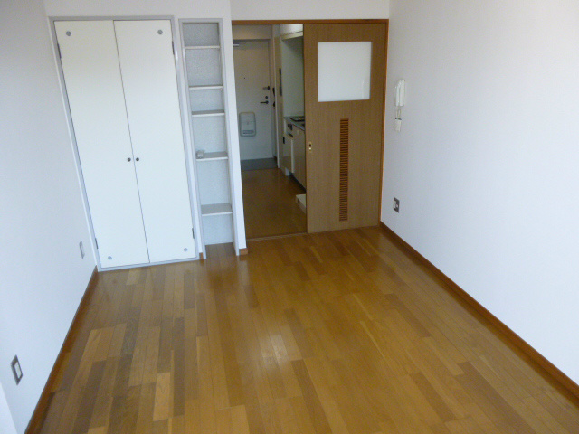 岩崎ビル リビング