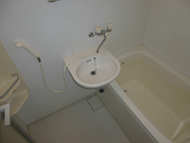 岩崎ビル 風呂画像