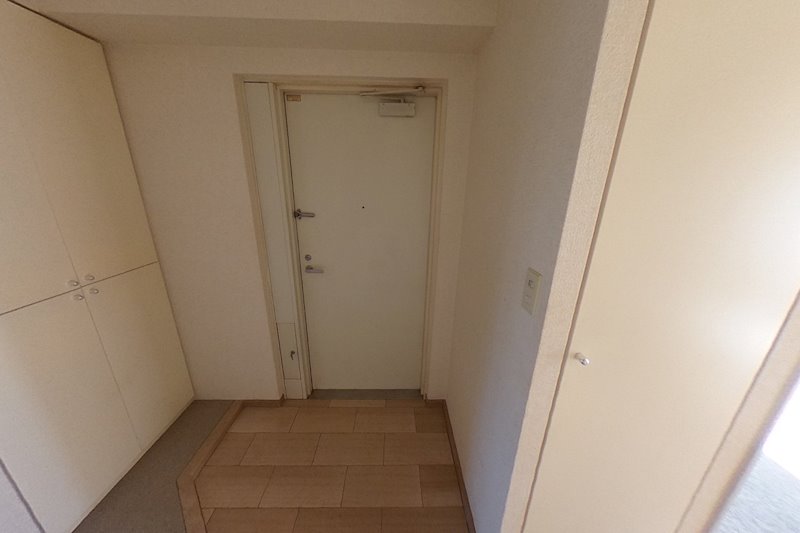 ニューシティ東戸塚パークヒルズM棟 玄関