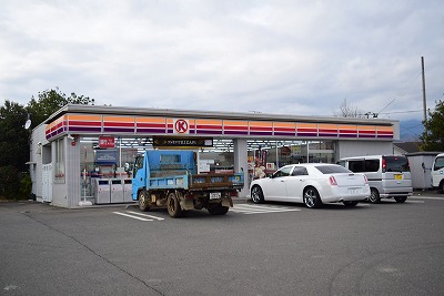 プルミエール　ハルカ コンビニ