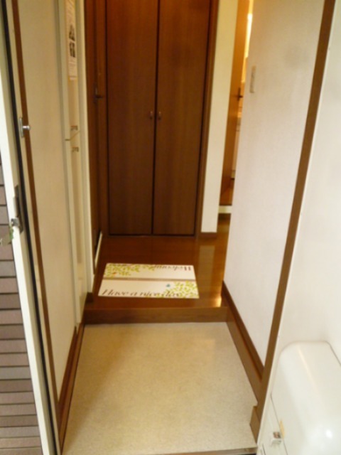 サーディアム本厚木 玄関