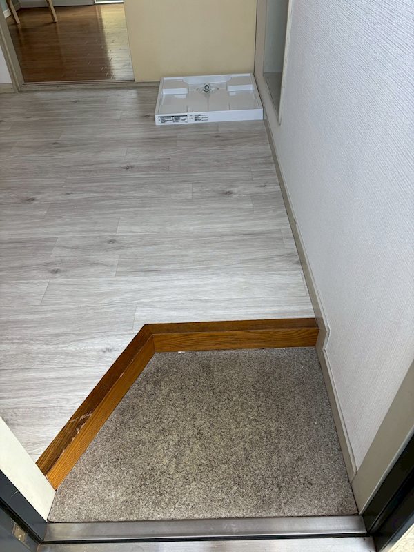 メゾンドアンジュ 玄関