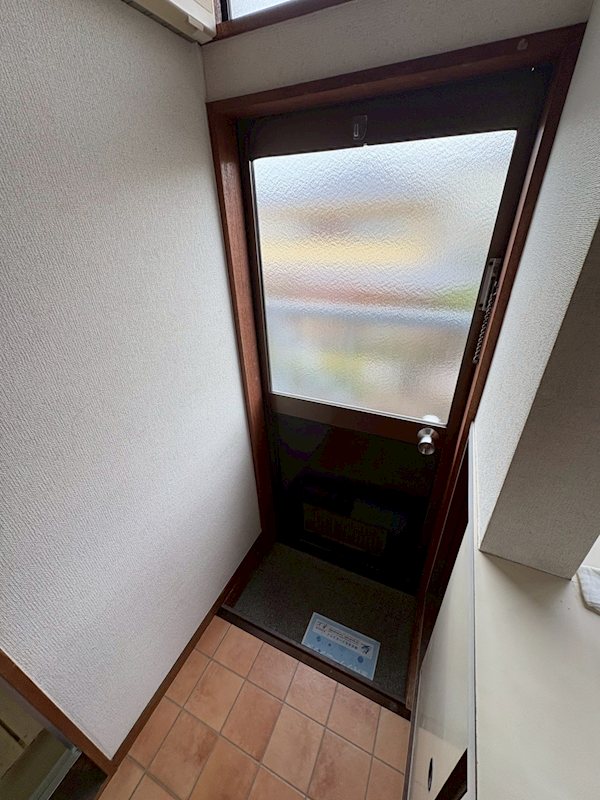 クリスタル・コーポ 玄関