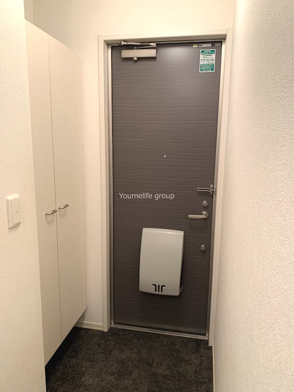 アンビエンテA 玄関