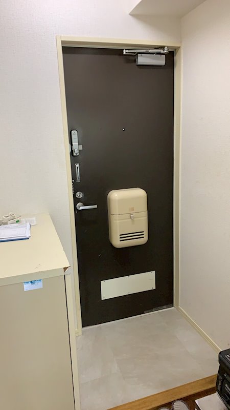 富岡ハイツ 玄関