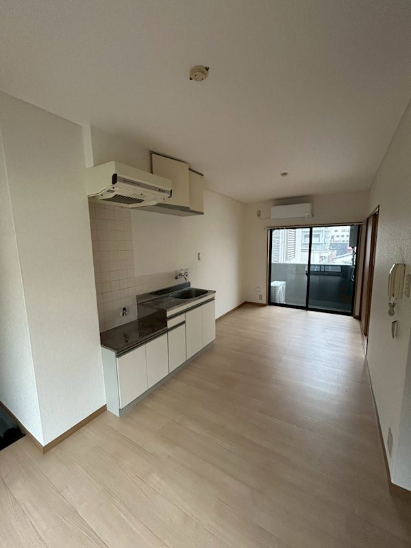 中川ビル リビング