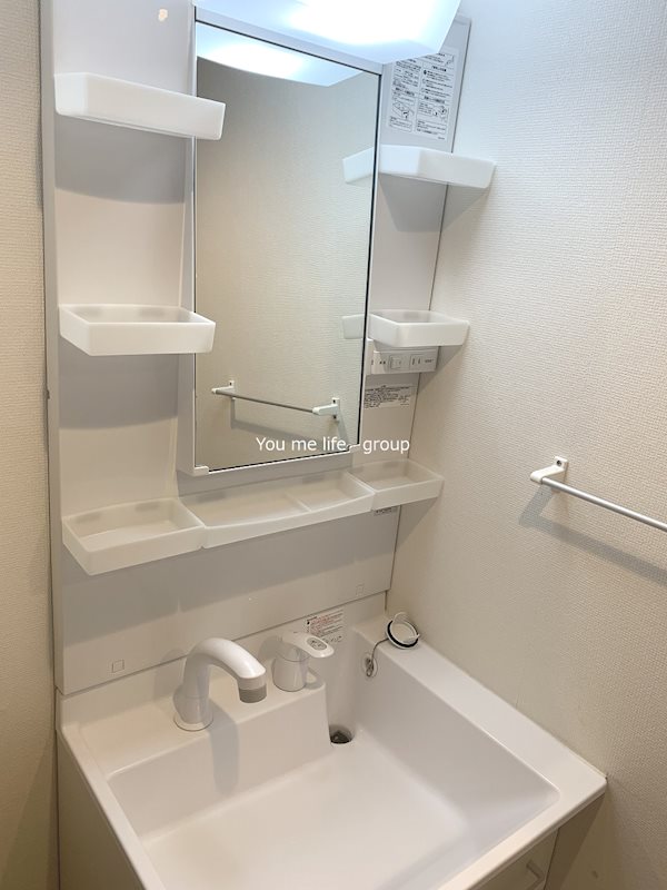 リブリ・ウンレーヴ その他1