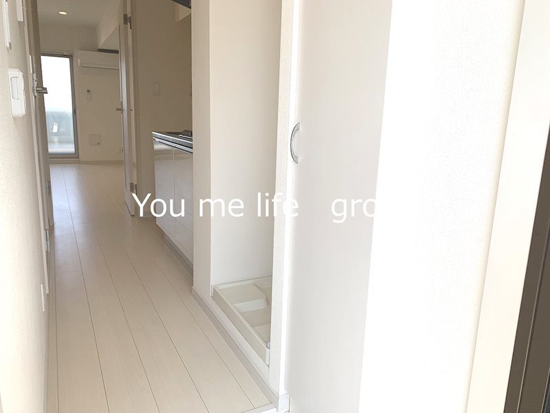 リブリ・ウンレーヴ 玄関