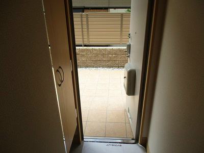 カーサポンティチェロ 玄関