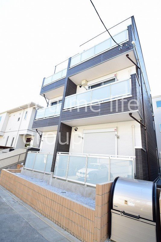 リブリ・Tバレル 201号室 外観