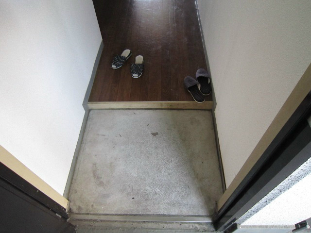 ラドウィンズ 玄関