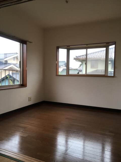 関屋ハイツ リビング