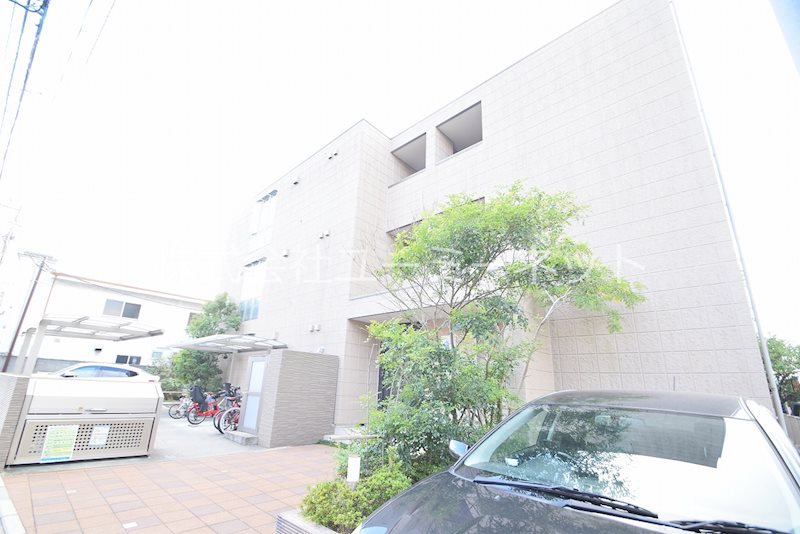 リヴァージュ湘南 102号室 外観