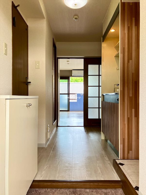 プロスペリティ旭湘南 玄関