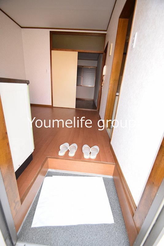 メイプルよりずみB 玄関