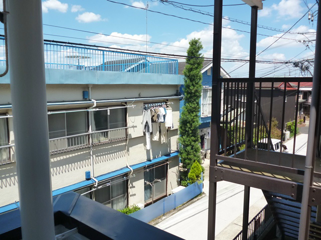 ヤングプラザ  玄関