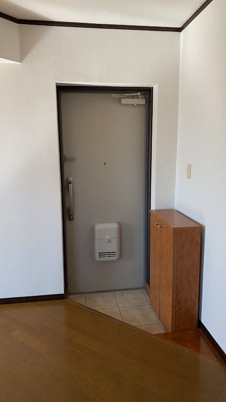 横浜元町ガーデン18 玄関