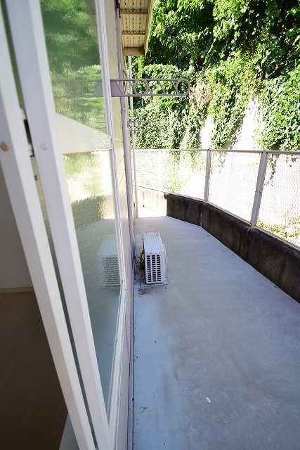 ロイヤルエモンド藤沢 ベランダ